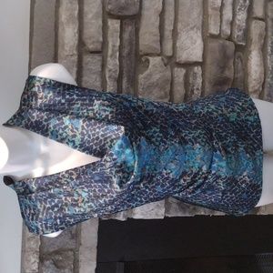 APT 9 Women's Top Sz. L Sleeveless V-Neck Non-collared Office Wear Printed Aqua